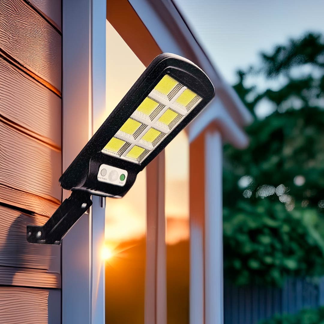 EcoLuz™ – Ilumina sin pagar luz -Foco LED con Sensor y Energía Solar
