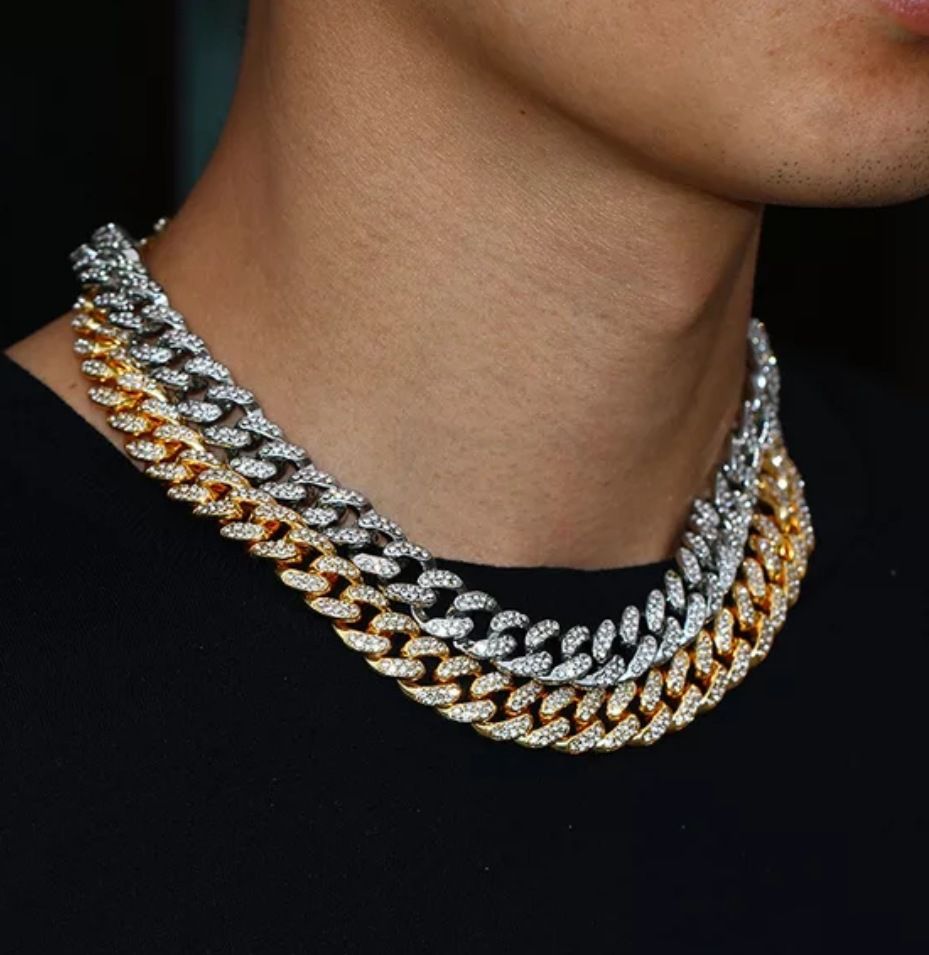 CADENA DE ACERO INOXIDABLE CON ZIRCON 45 CENTIMETROS .